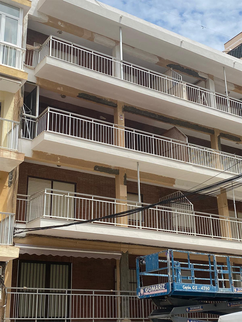 Rehabilitación de fachada y estructura en Alicante